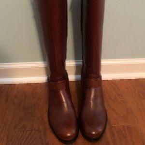 Tory Burch riding boots 6.5.  Great condition